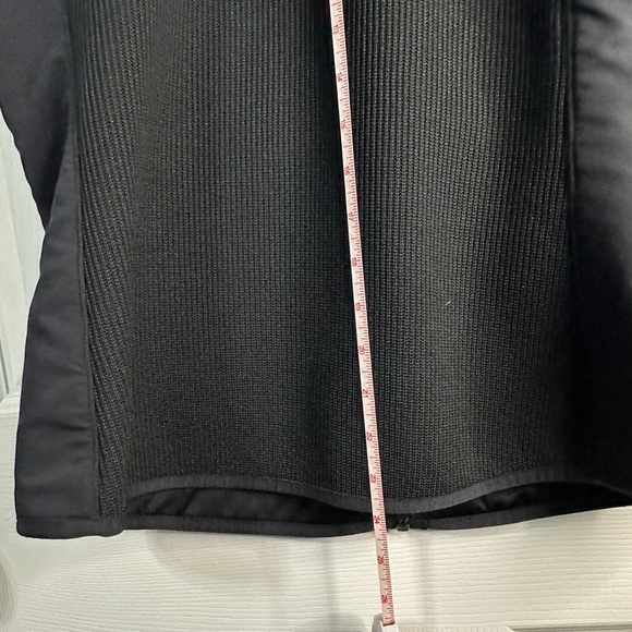 Fabletics Pace Knit Vest - Picture 13 of 16